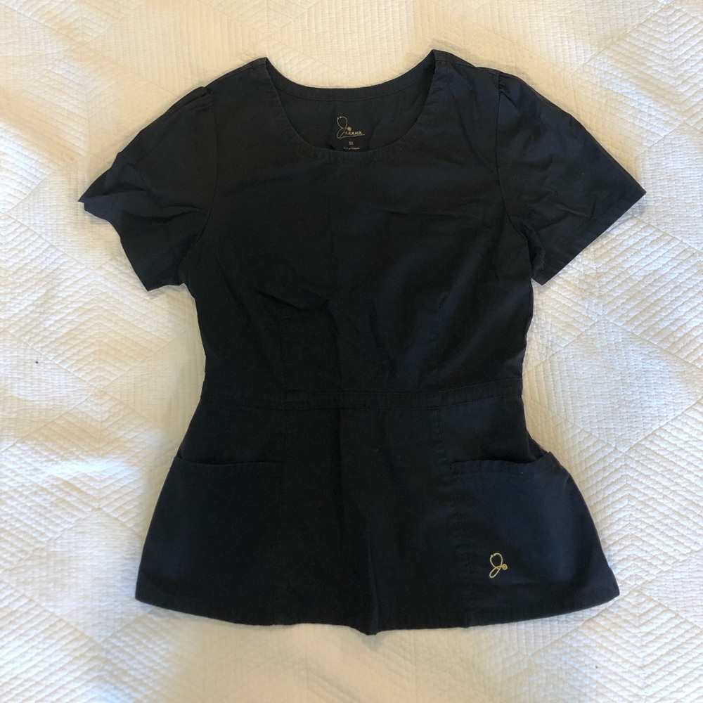 Jaanuu Scrub Top